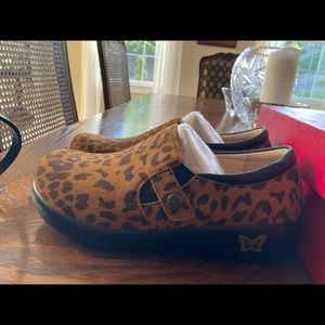 Alegria Leopard Print Clogs